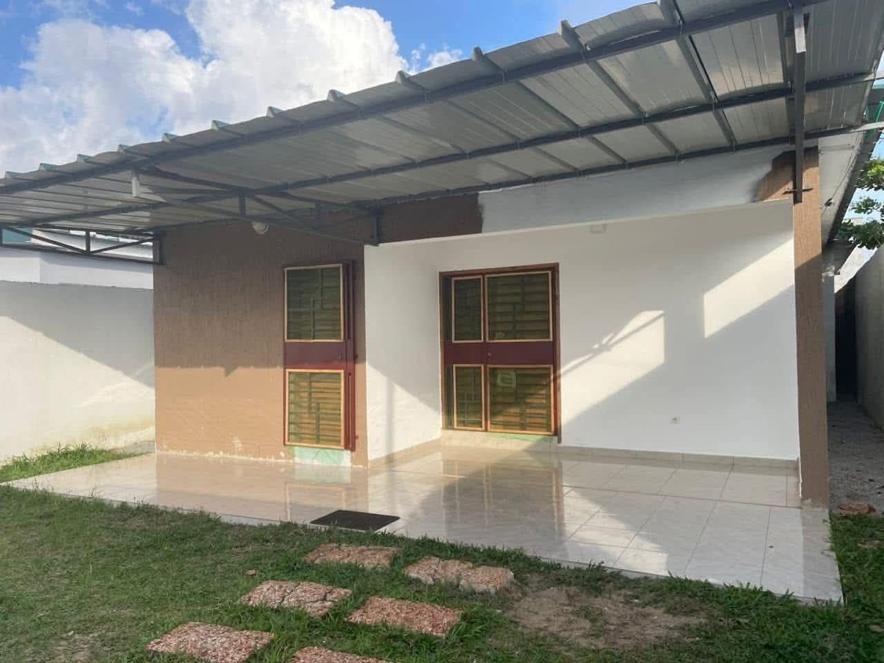 VILLA BASSE DE (4) PIÈCES À LOUER