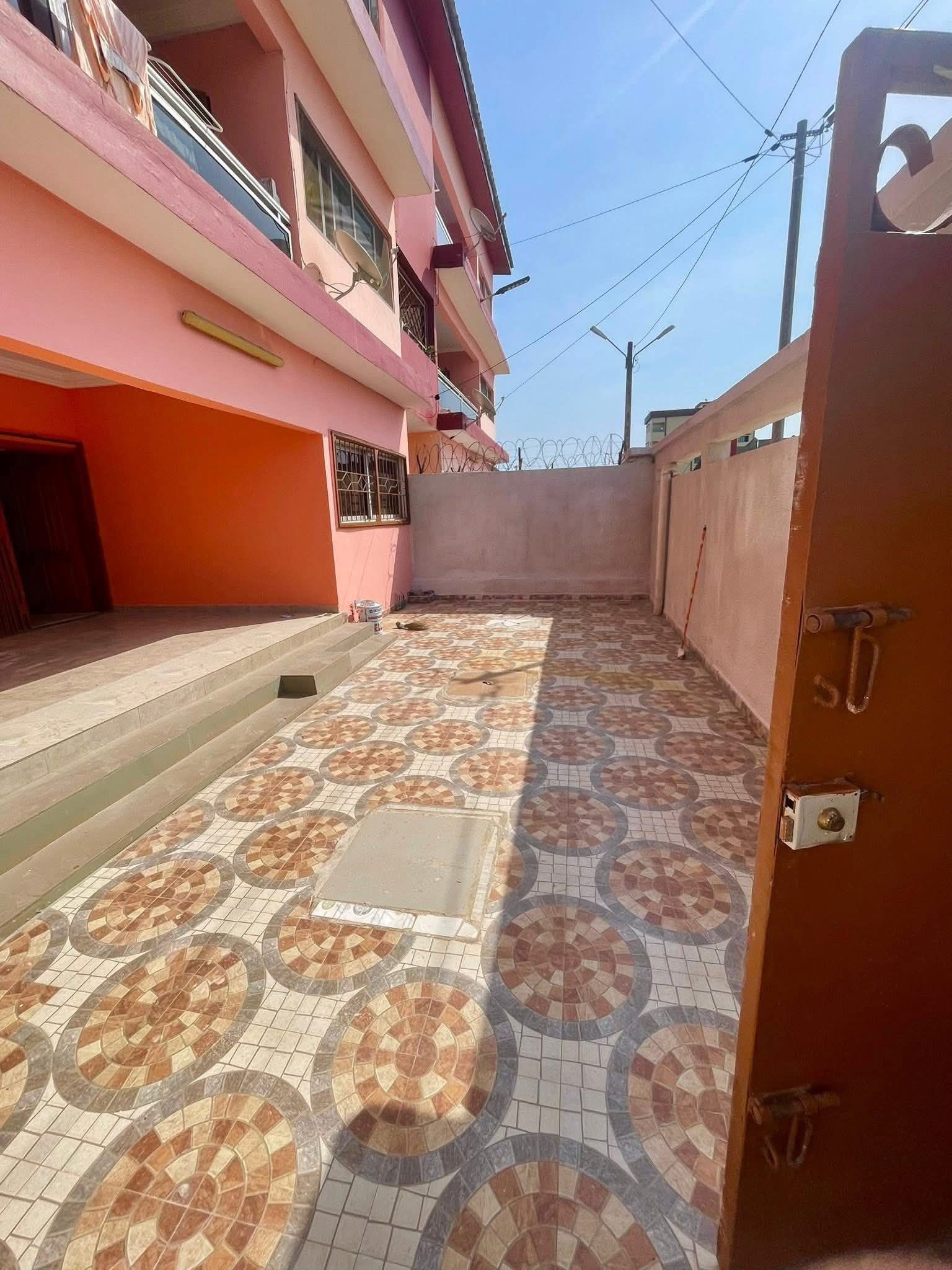 (04) PIÈCES BON STANDING À LOUER