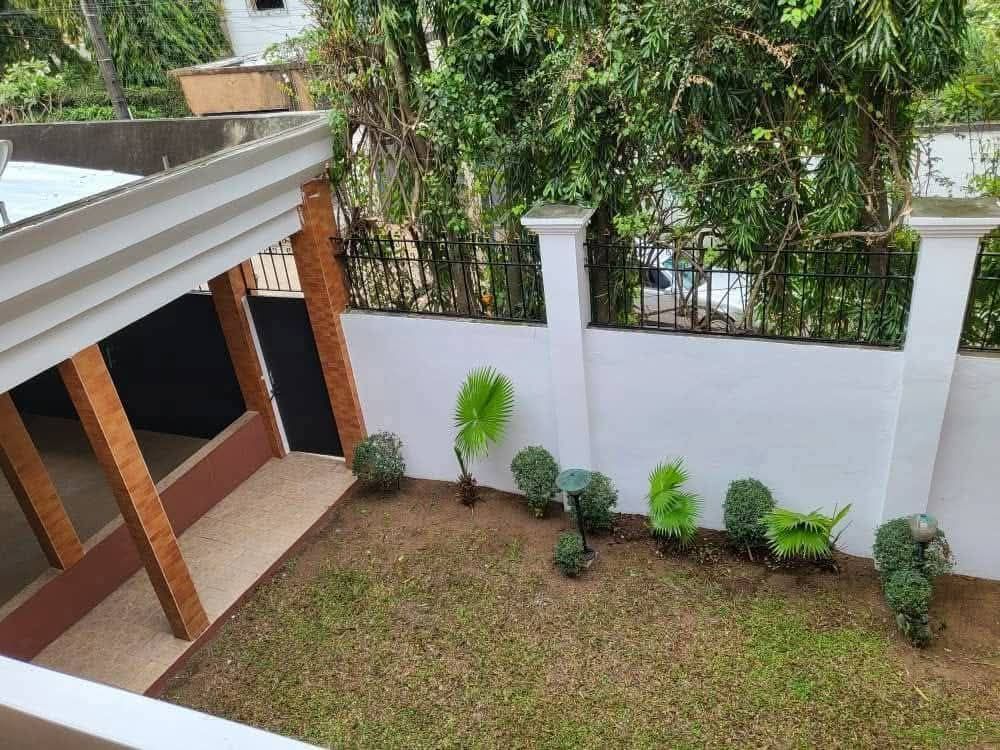 BELLE VILLA DUPLEX DE 07 PIÈCES À LOUER