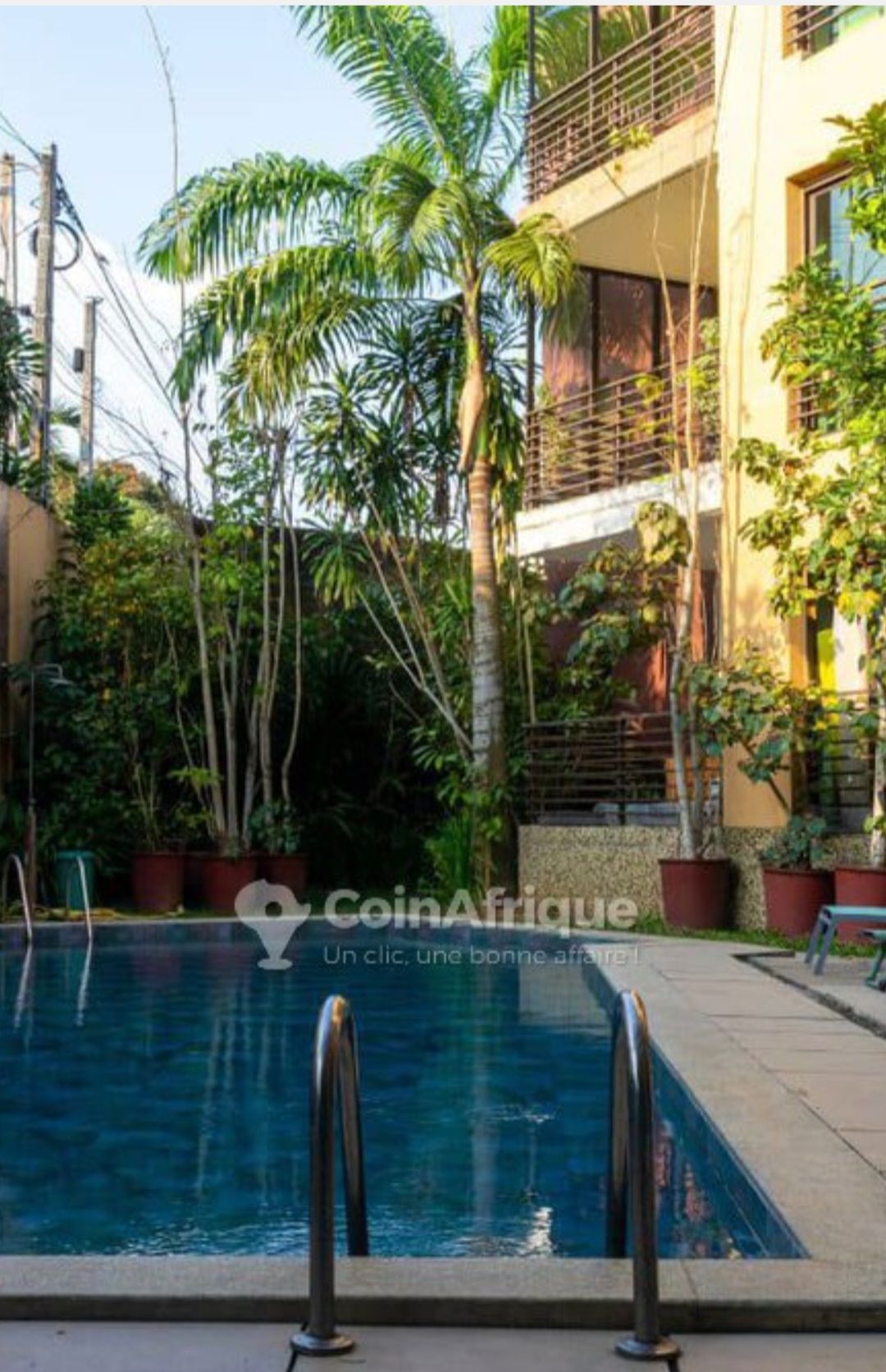 BEL APPARTEMENT MEUBLÉ DE 03 PIÈCES