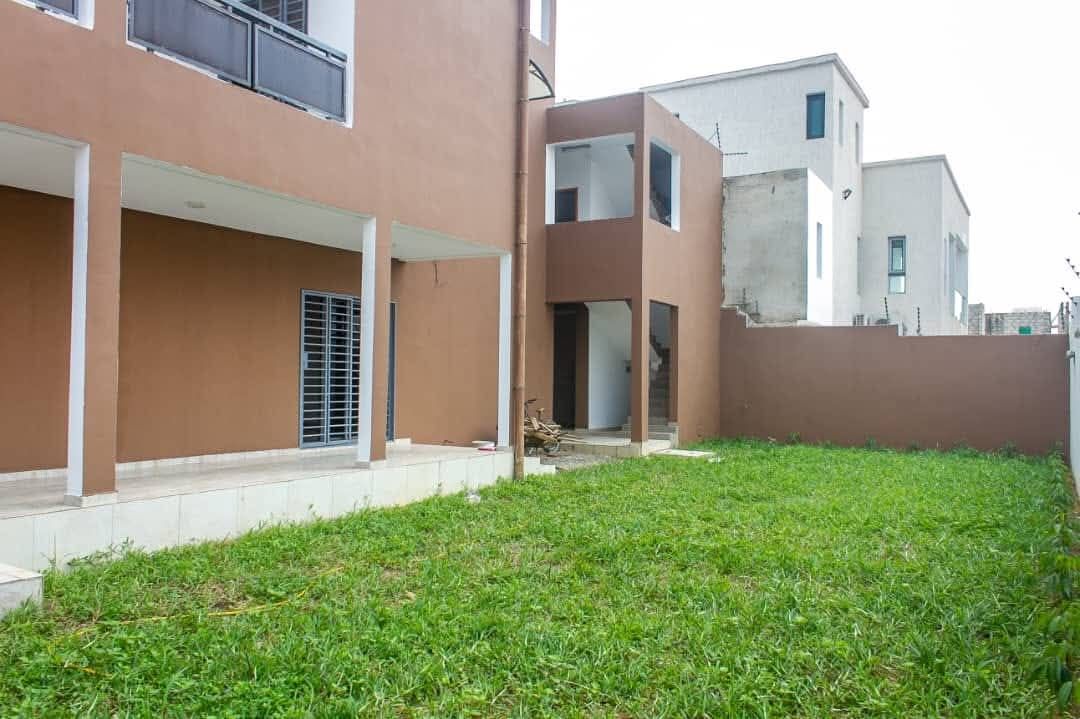 Belle villa duplex en location