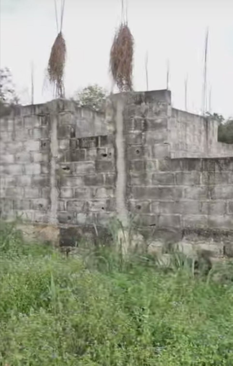 Villa inachevée en vente