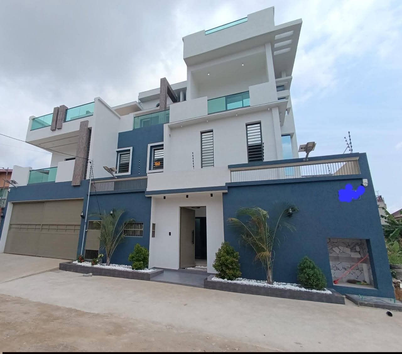 BELLE TRIPLEX À VENDRE