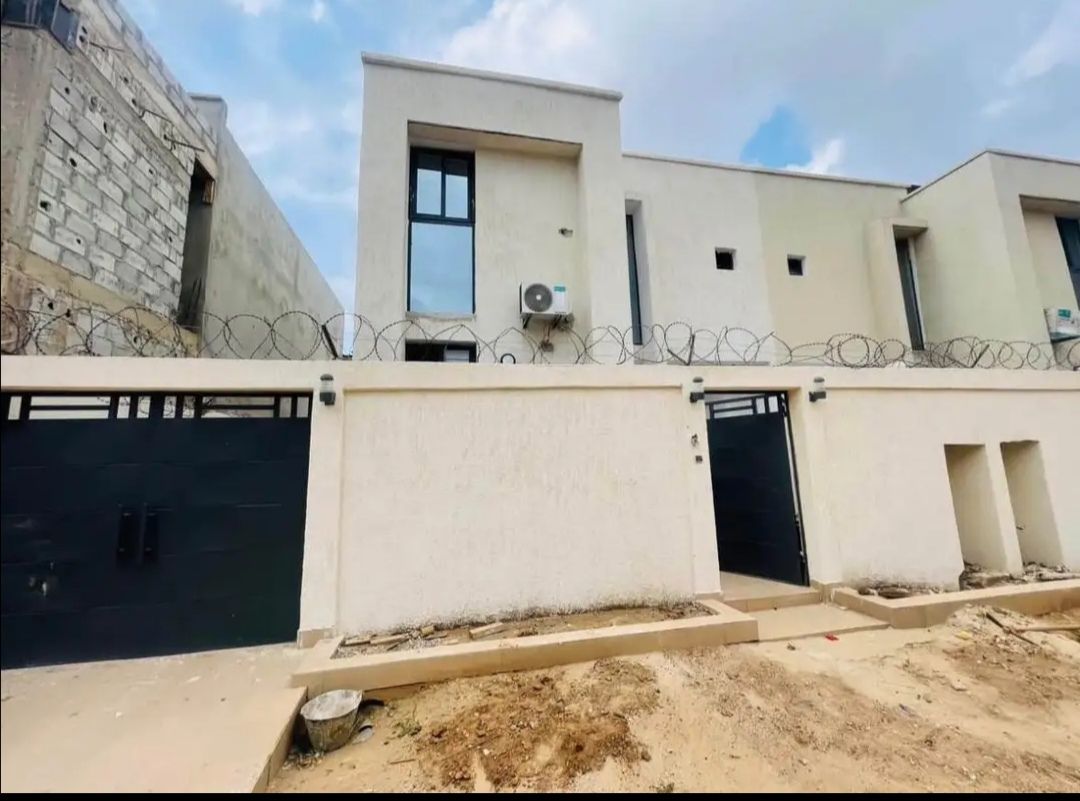 Belle villa duplex en location