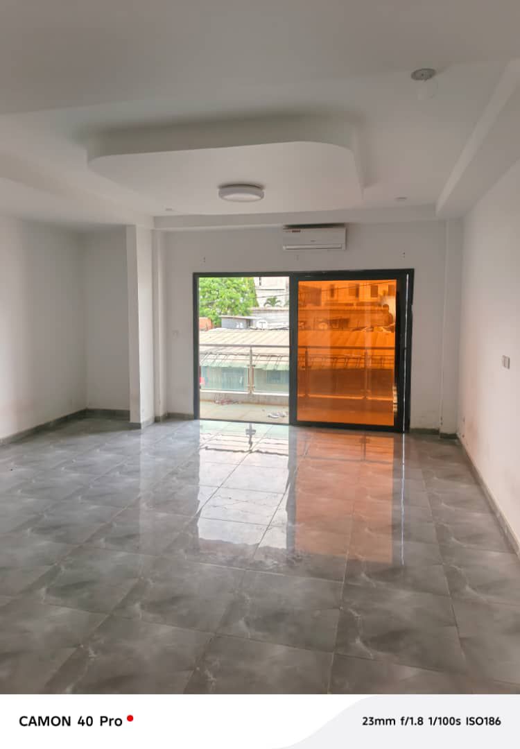 APPARTEMENT 3 PIÈCES À LOUER