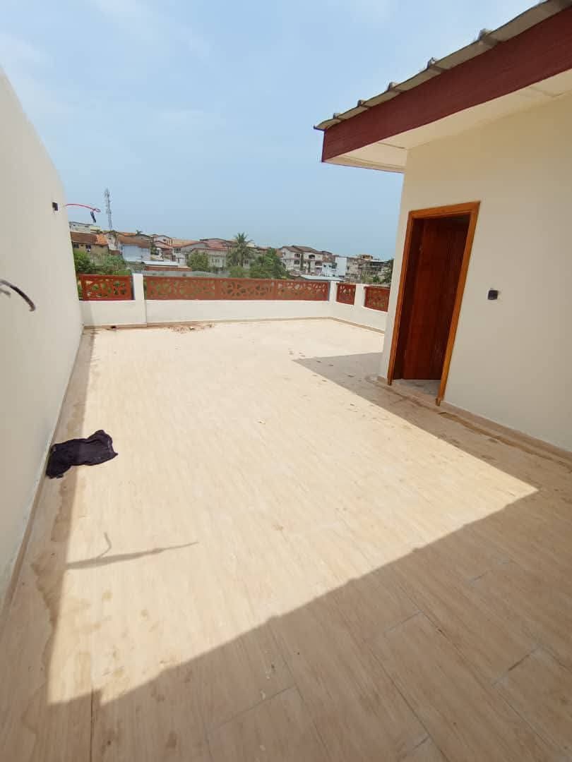 Villa triplex en location