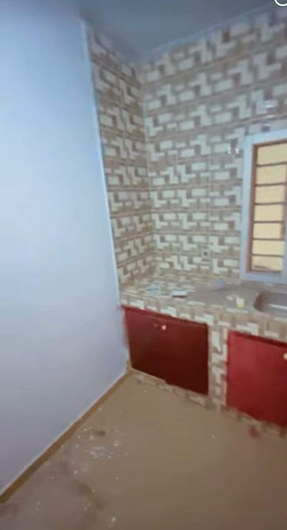 APPARTEMENT DE 02 PIÈCES EN LOCATION