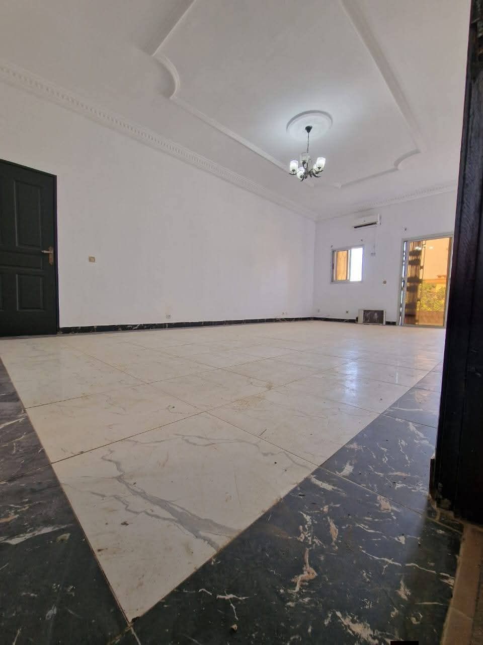 Vaste appartement bien aéré de 3 pièces à louer au 1er etage