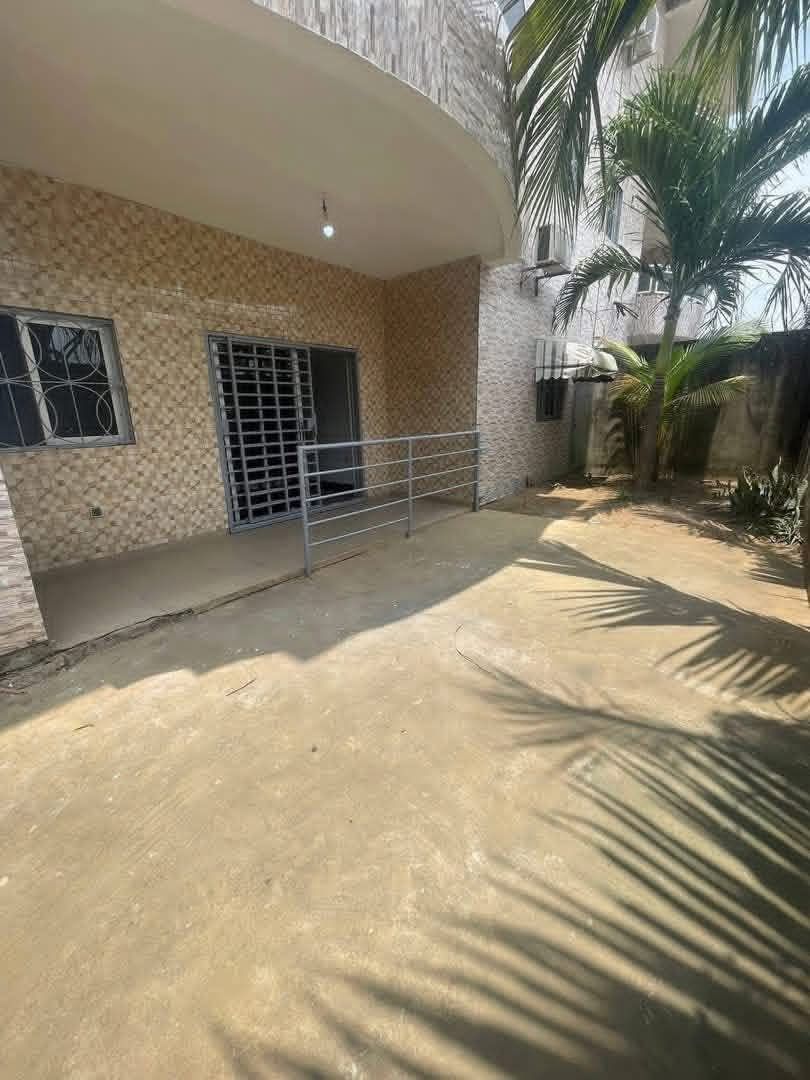 Appartement en rez-de-chaussée - cour arrière
