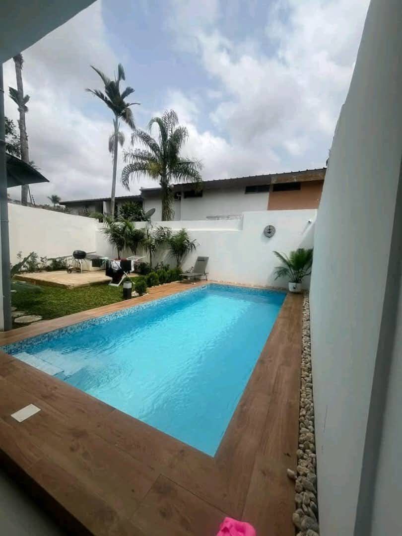 MAGNIFIQUE VILLA DUPLEX À COCODY 2 PLATEAUX VALLON EN VENTE