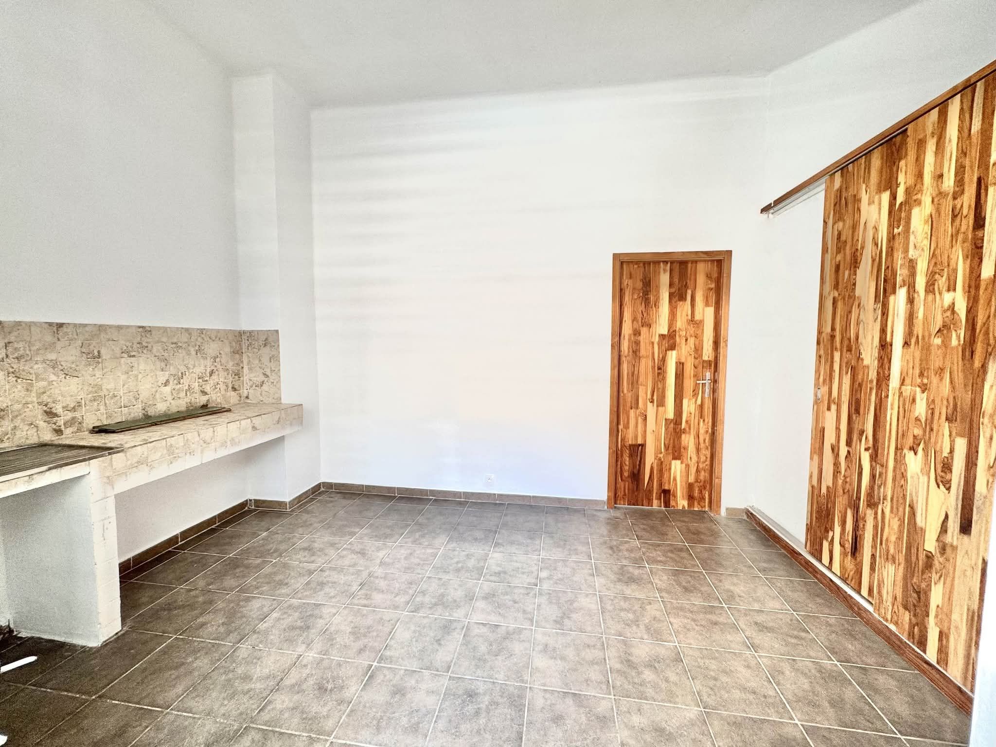 MAGNIFIQUE APPARTEMENT À LOUER AU PLATEAU