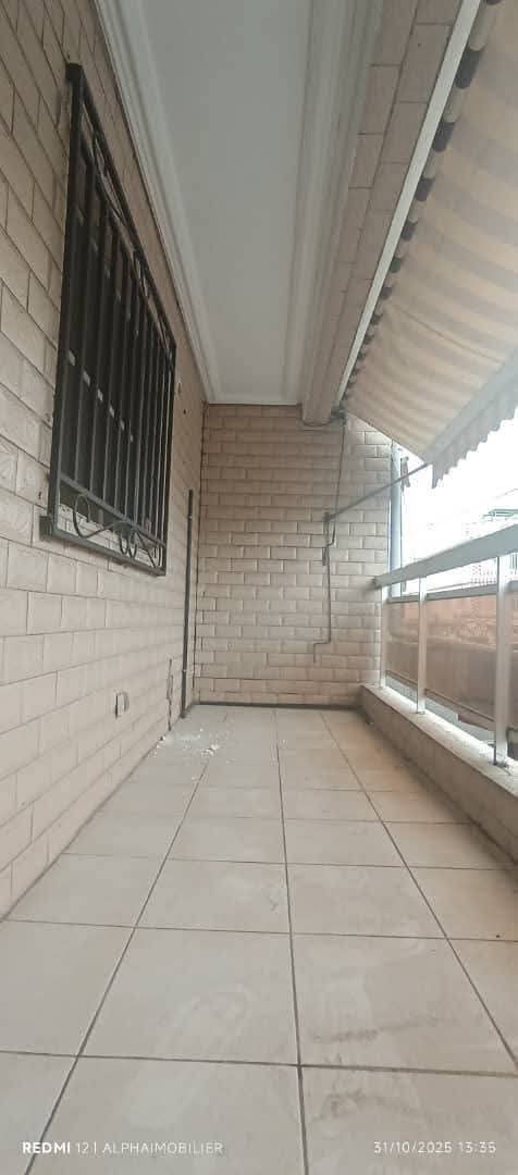 APPARTEMENT DE 02 PIÈCES EN LOCATION AUX DEUX PLATEAUX VALLON