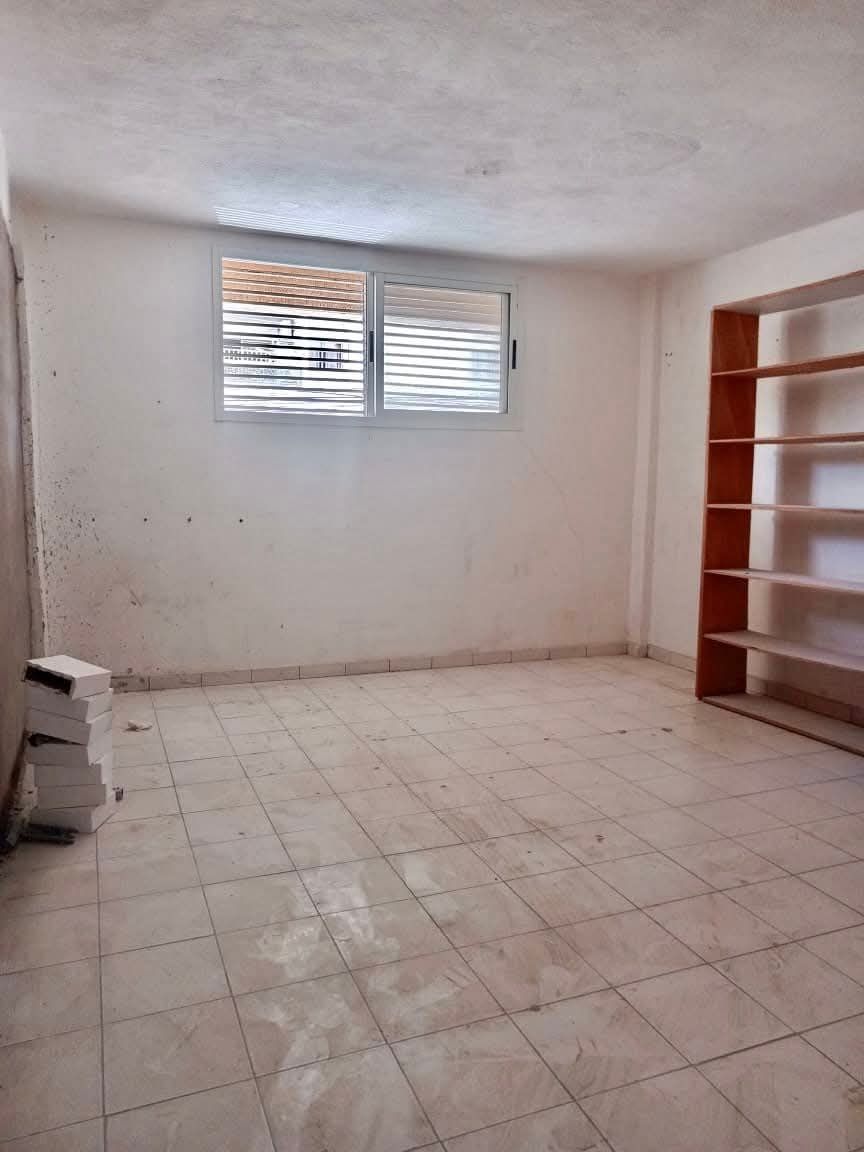 GRAND MAGASIN EN LOCATION A COCODY
