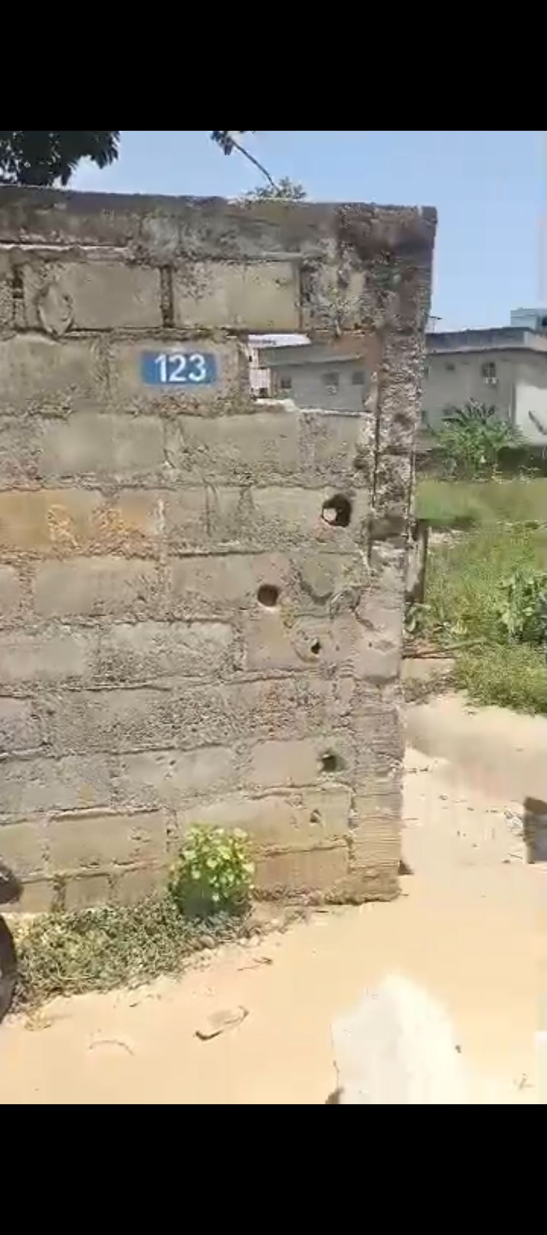 TERRAIN DE 752M2 À VENDRE