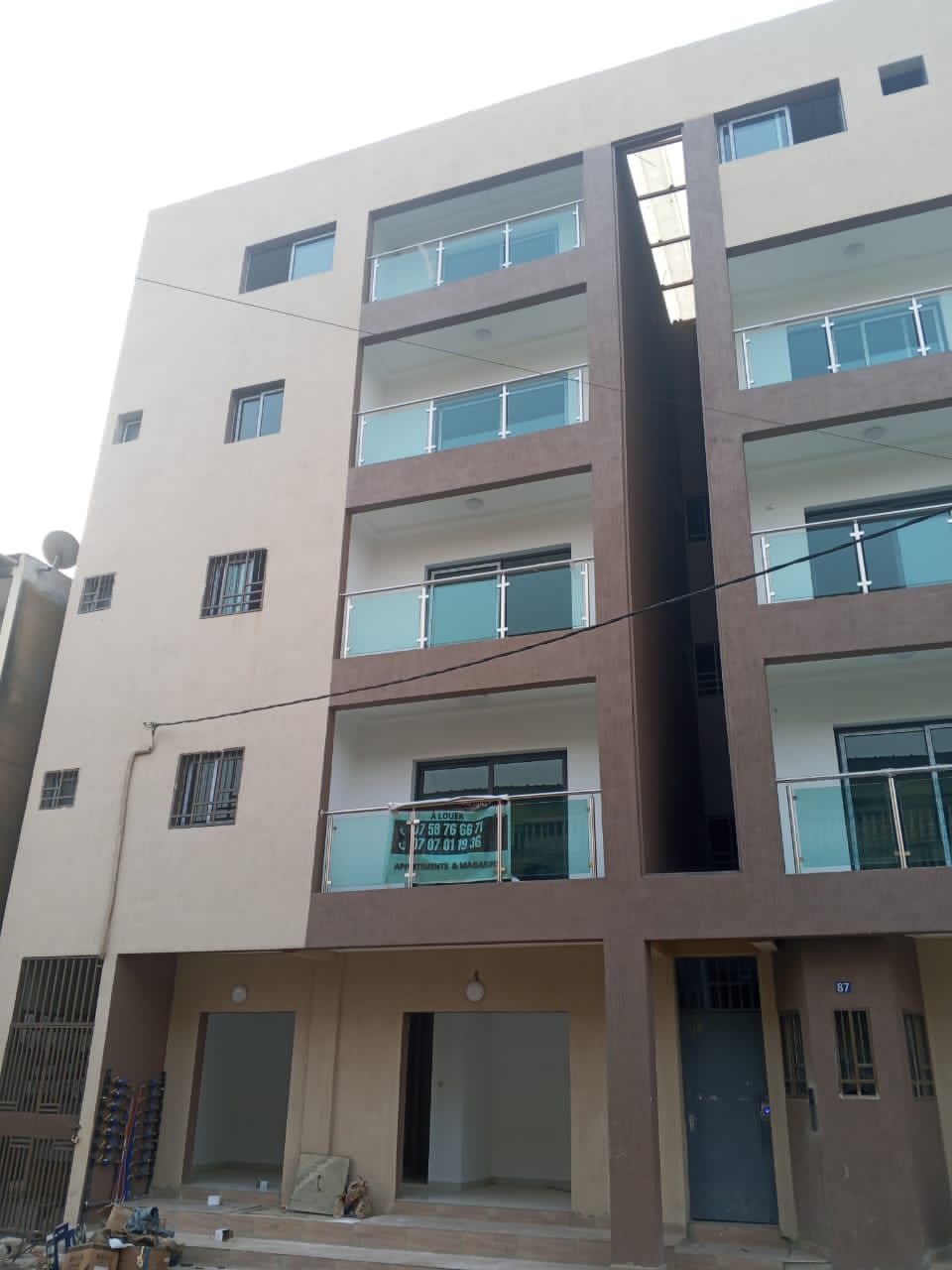 APPARTEMENTS DE 2 PIÈCES À LOUER