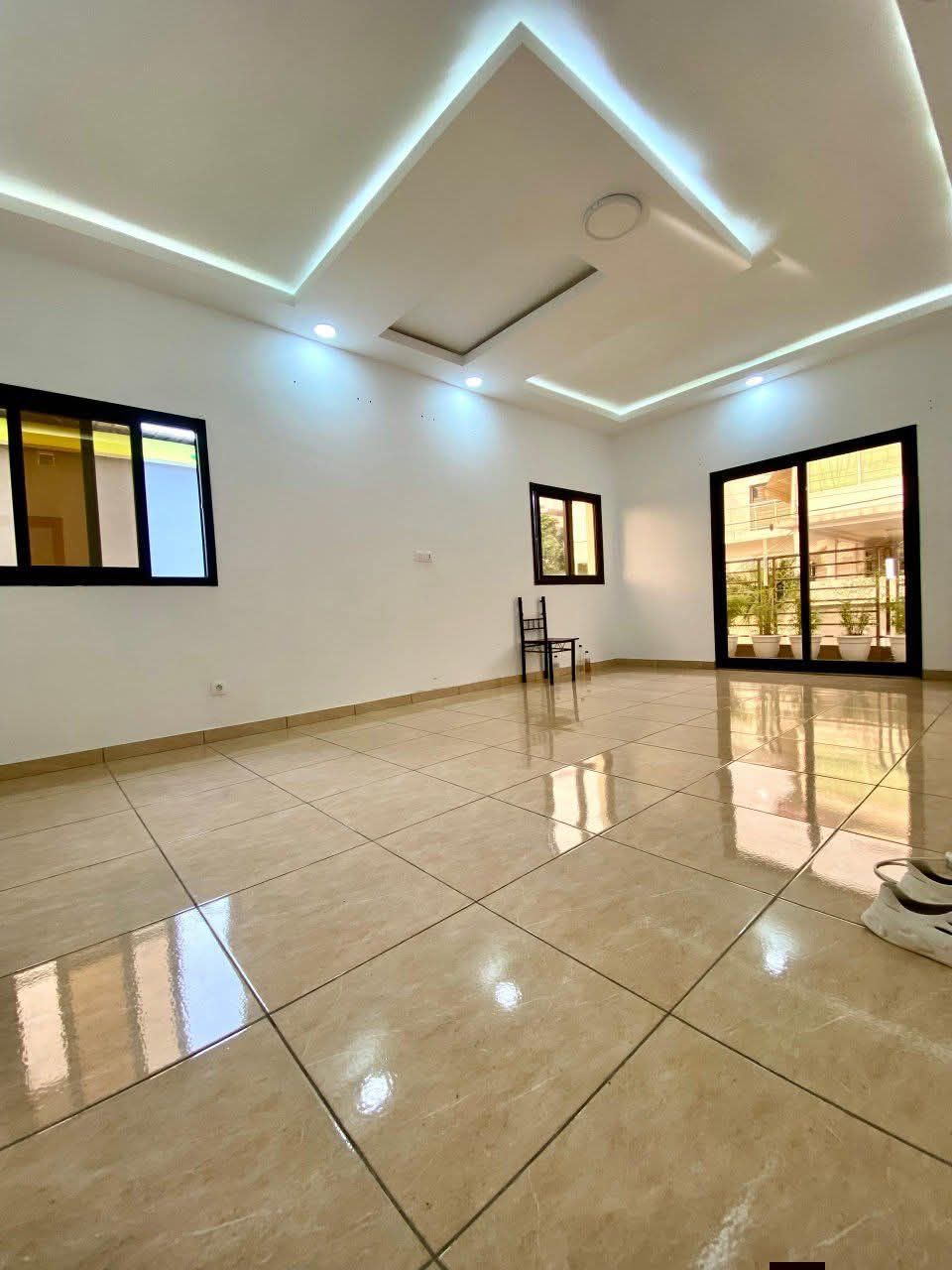 Magnifique Villa triplex sur 561,45m2