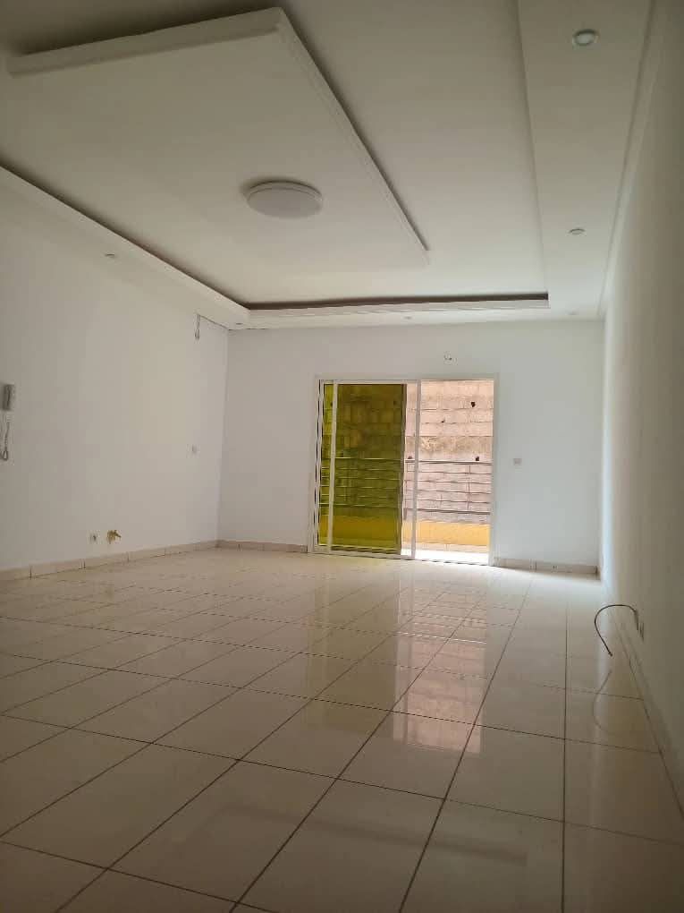APPARTEMENT 4 PIÈCES À LOUER