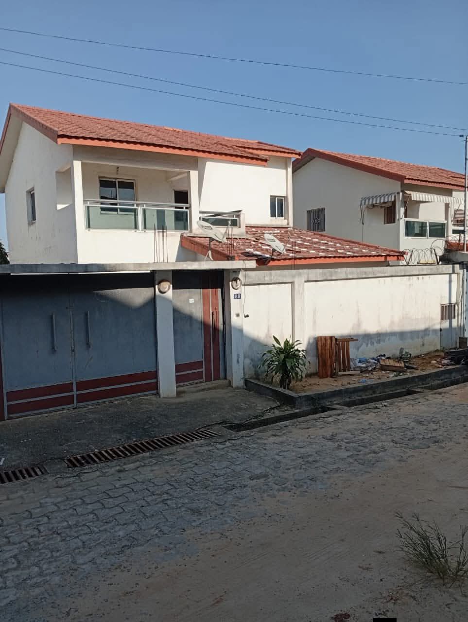 UNE VILLA DUPLEX DE 4 PIÈCES À LOUER