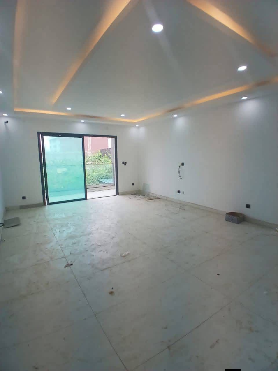 Appartement 3 pièces haut standing jamais habité