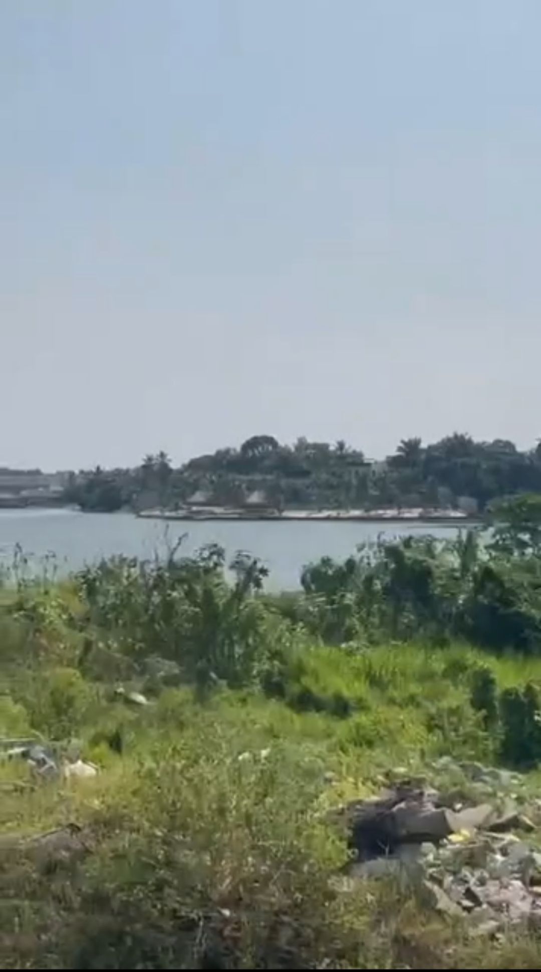 TERRAIN DE 2080m² À VENDRE