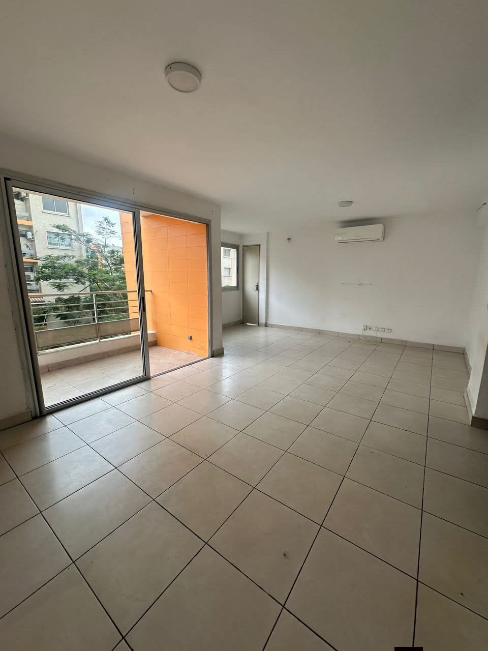 Appartement 4 pièces au 5e étage