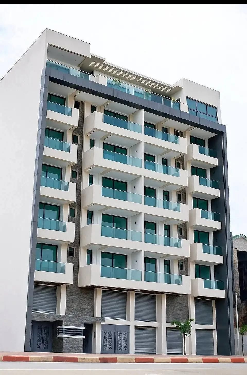 Immeuble commercial moderne haut standing