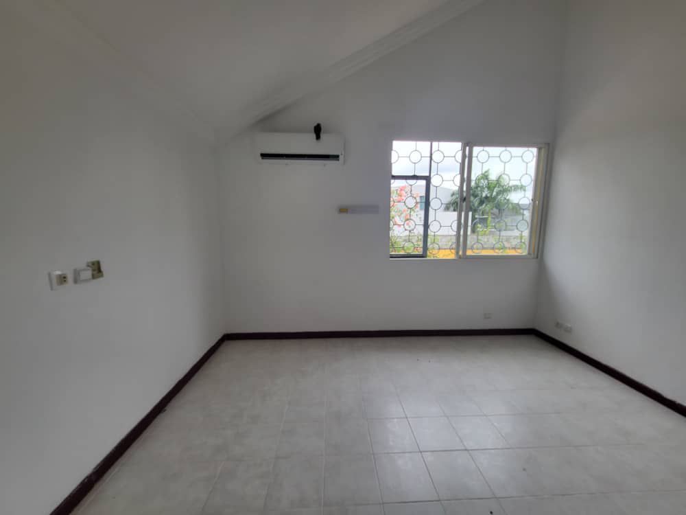 VILLA DUPLEX 5 PIÈCES EN LOCATION