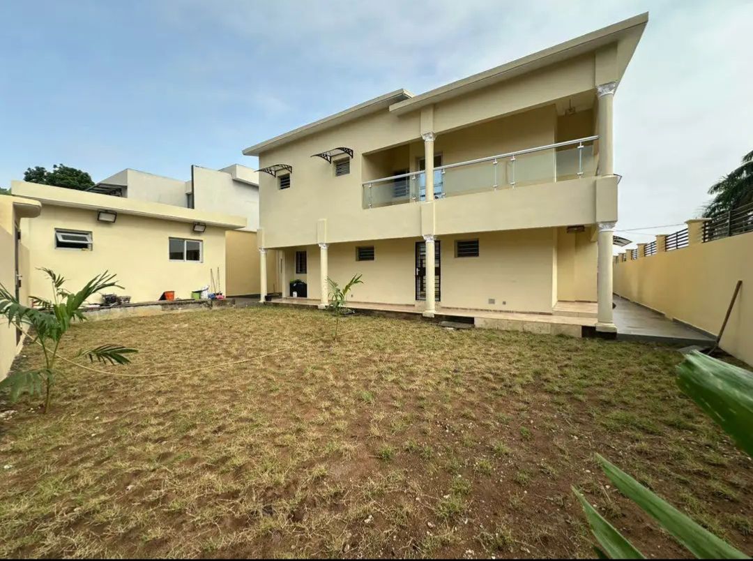LOCATION VILLA DUPLEX MEUBLÉE 5 PIÈCES