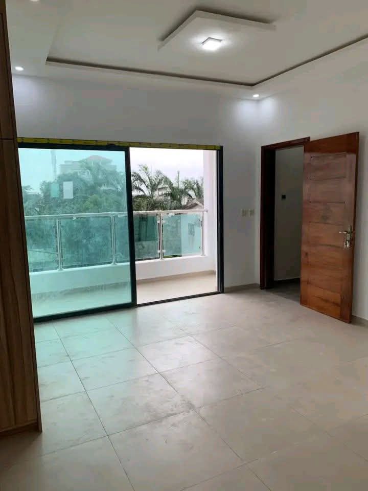 GRAND STUDIO À LOUER