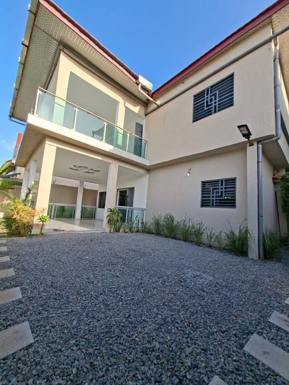 Belle villa duplex en location