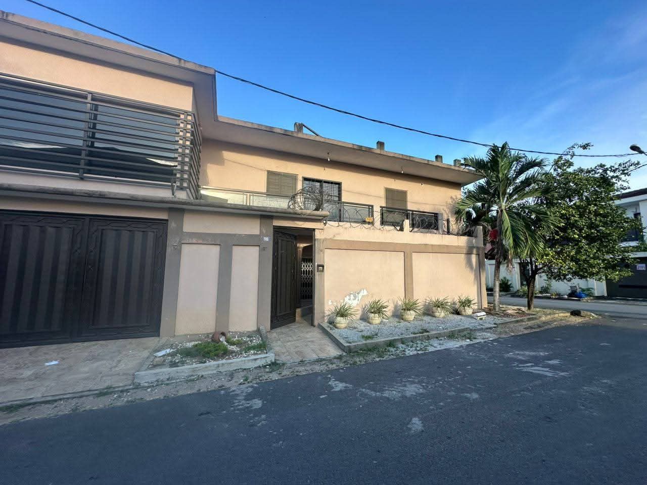 LOCATION VILLA DUPLEX 8 PIÈCES