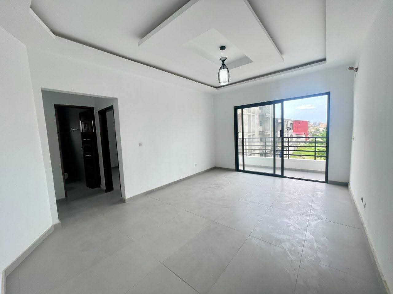 Appartement 4 pièces haut standing dans un immeuble neuf