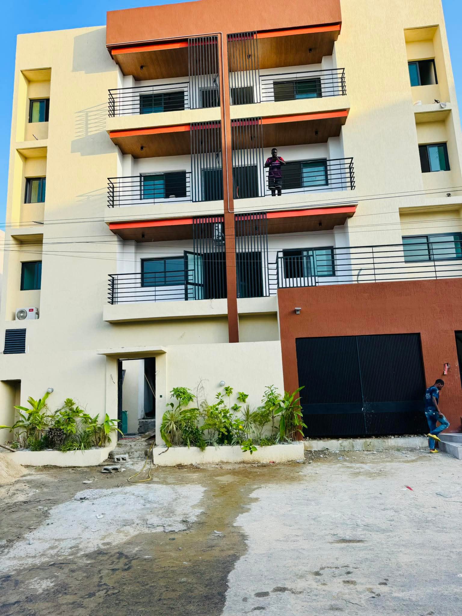 IMMEUBLE R+3 À VENDRE