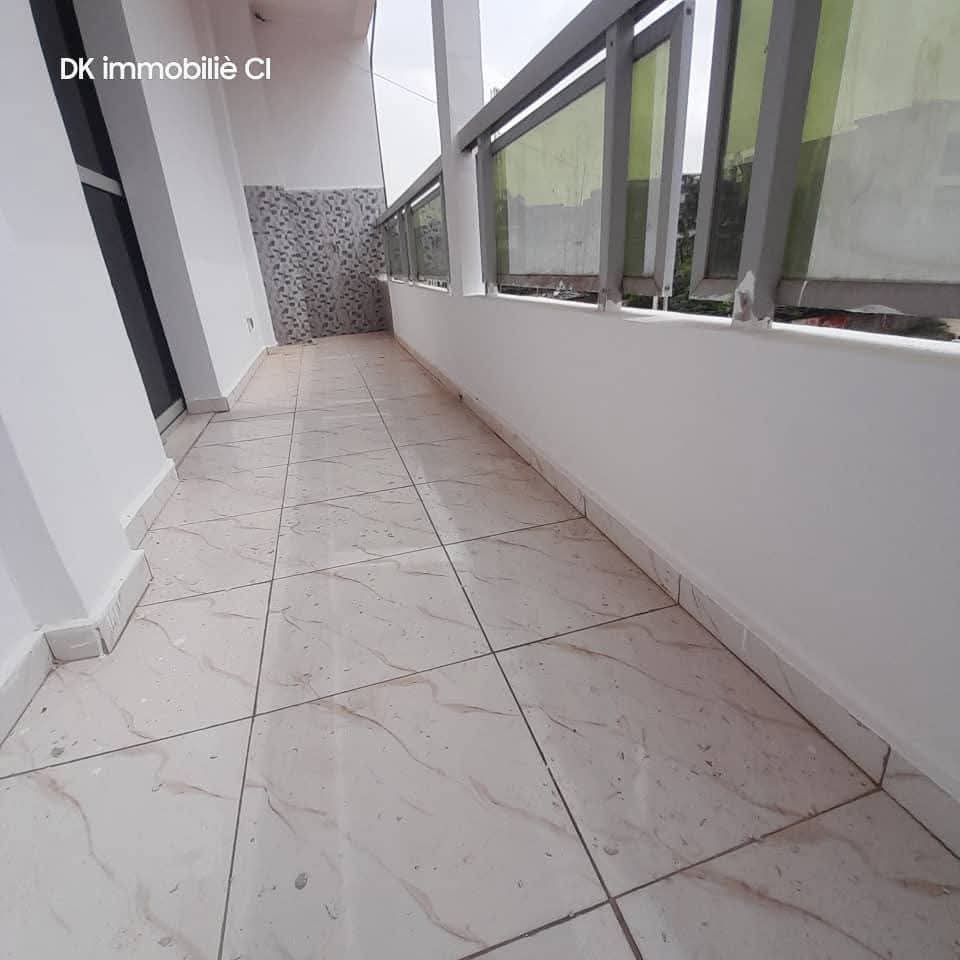 Grand appartement 2 pièces au 2ème étage