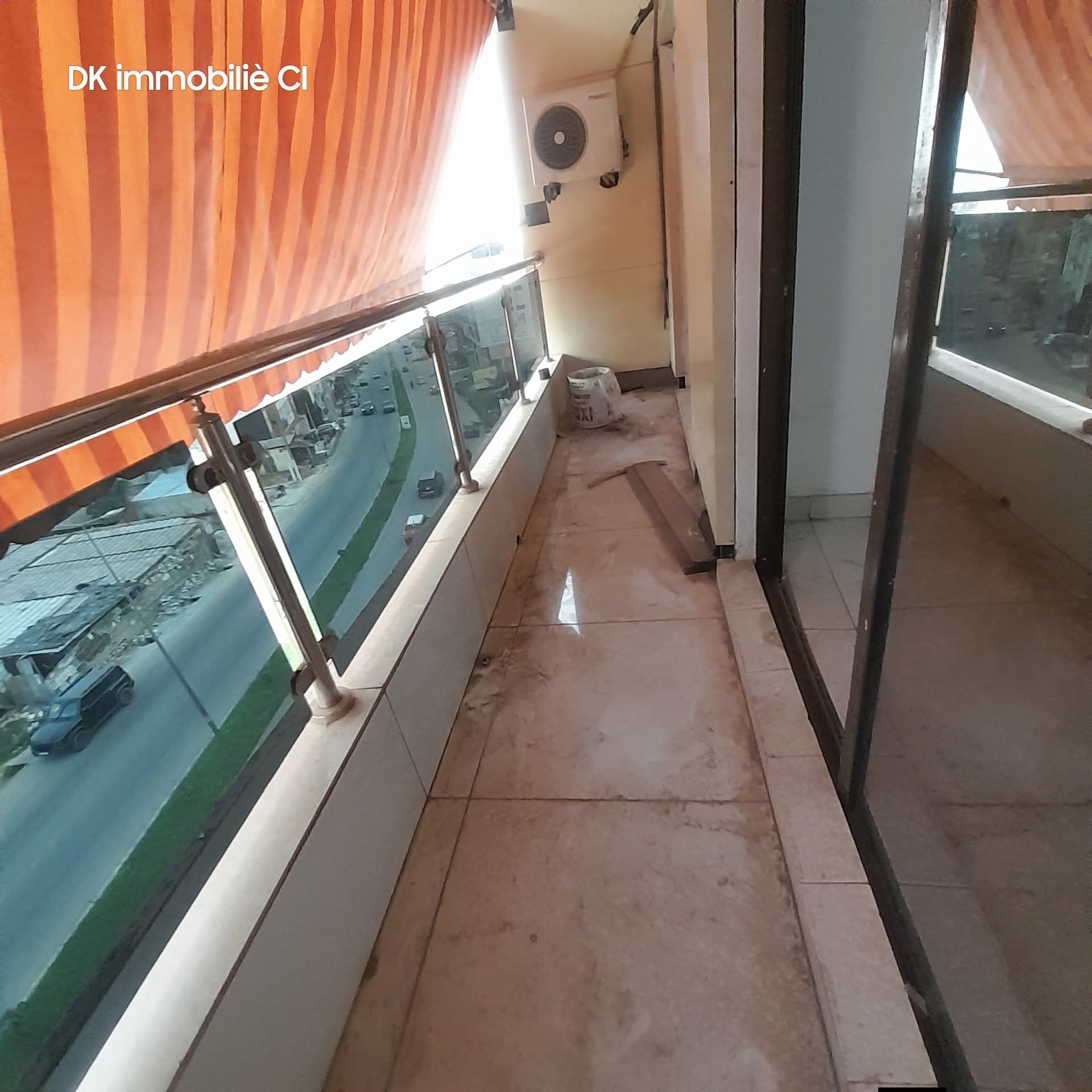 Opportunité à saisir, chic appartement 2 pièces au 4e étage