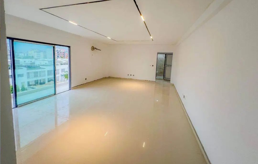 À LOUER APPARTEMENT 2 PIÈCES