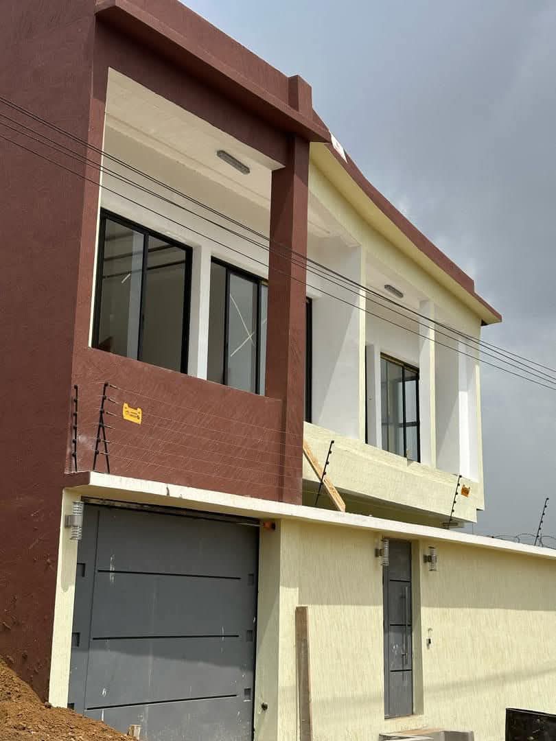 Villa duplex 6 pièces nouvelle construction