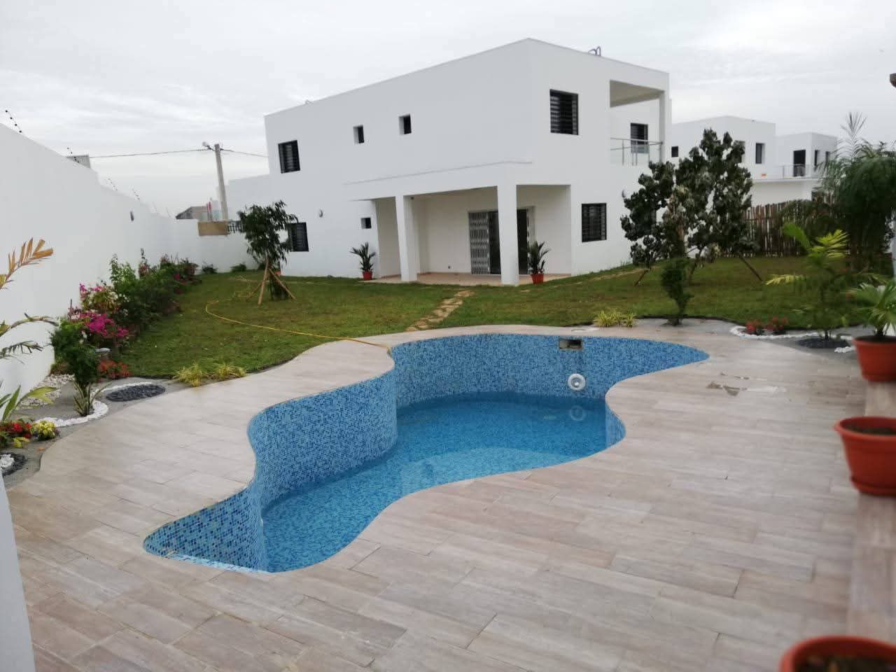 Villa duplex de 8 pièces