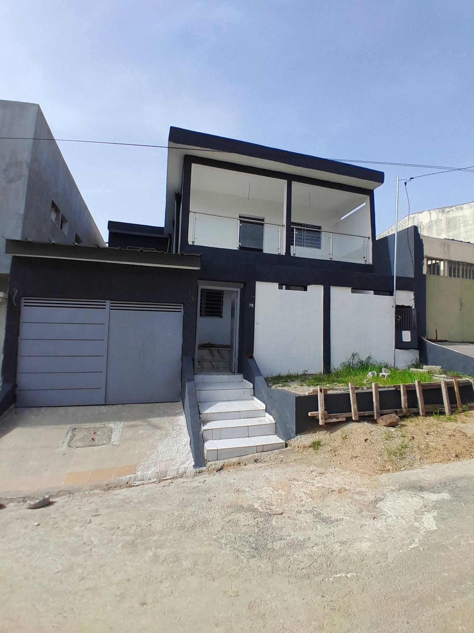 VILLA DUPLEX 5 PIECES EN VENTE
