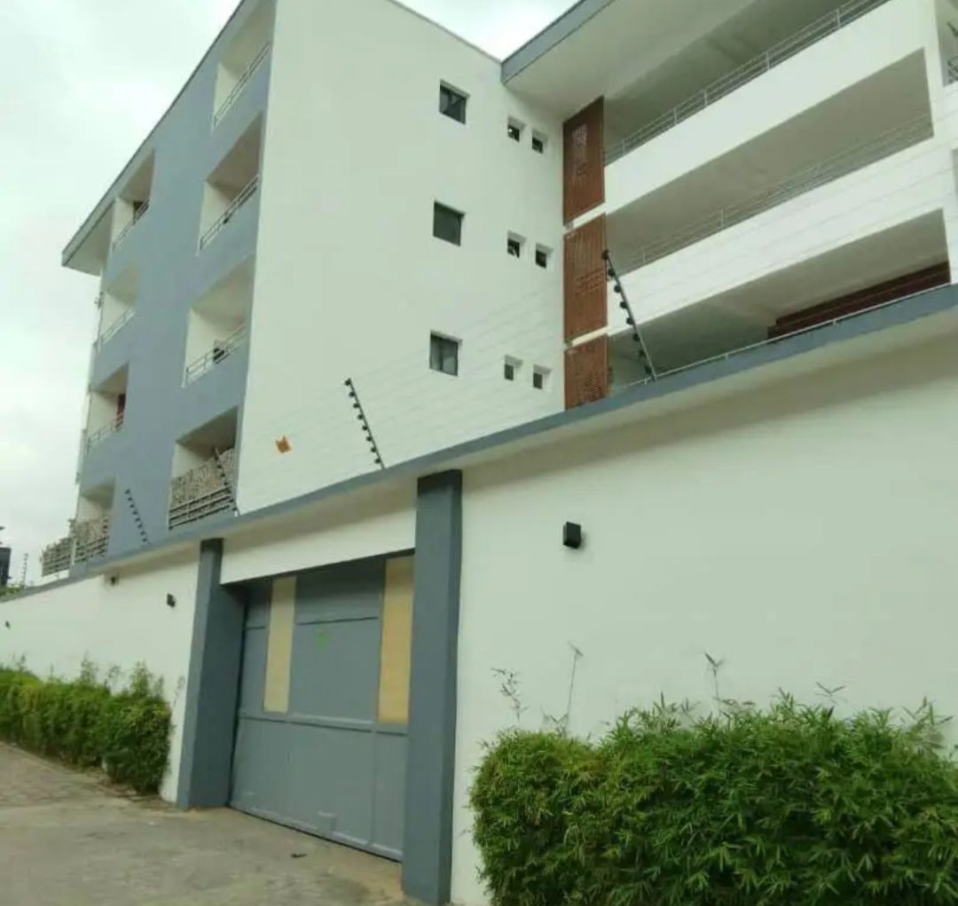 APPARTEMENT 4 PIÈCES À LOUER