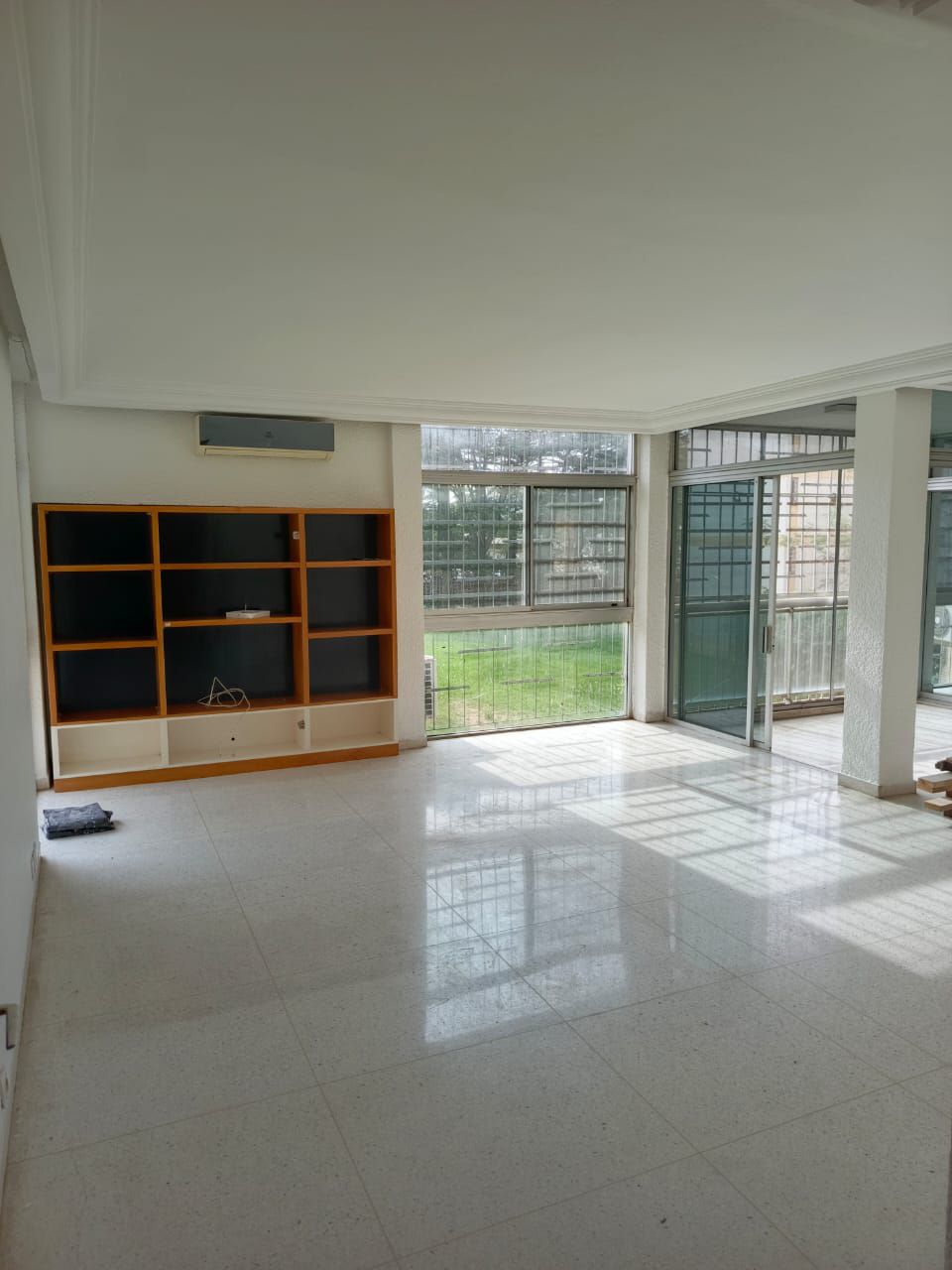 APPARTEMENT 5 PIÈCES À LOUER