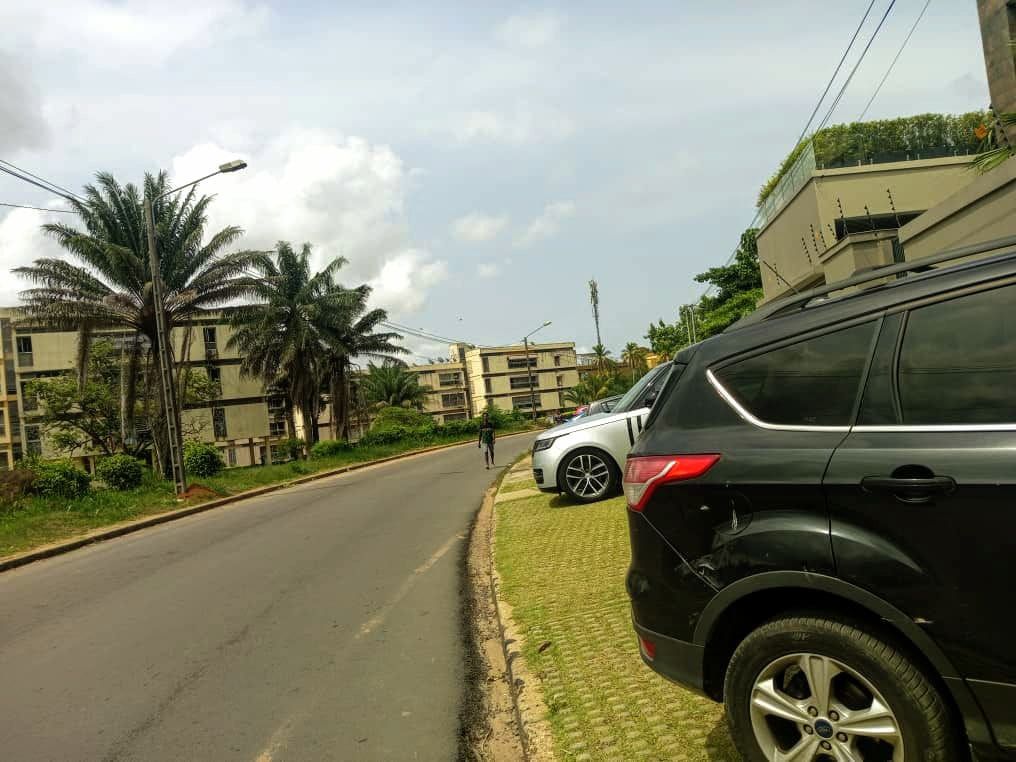 TERRAIN DE 1300m2 EN VENTE