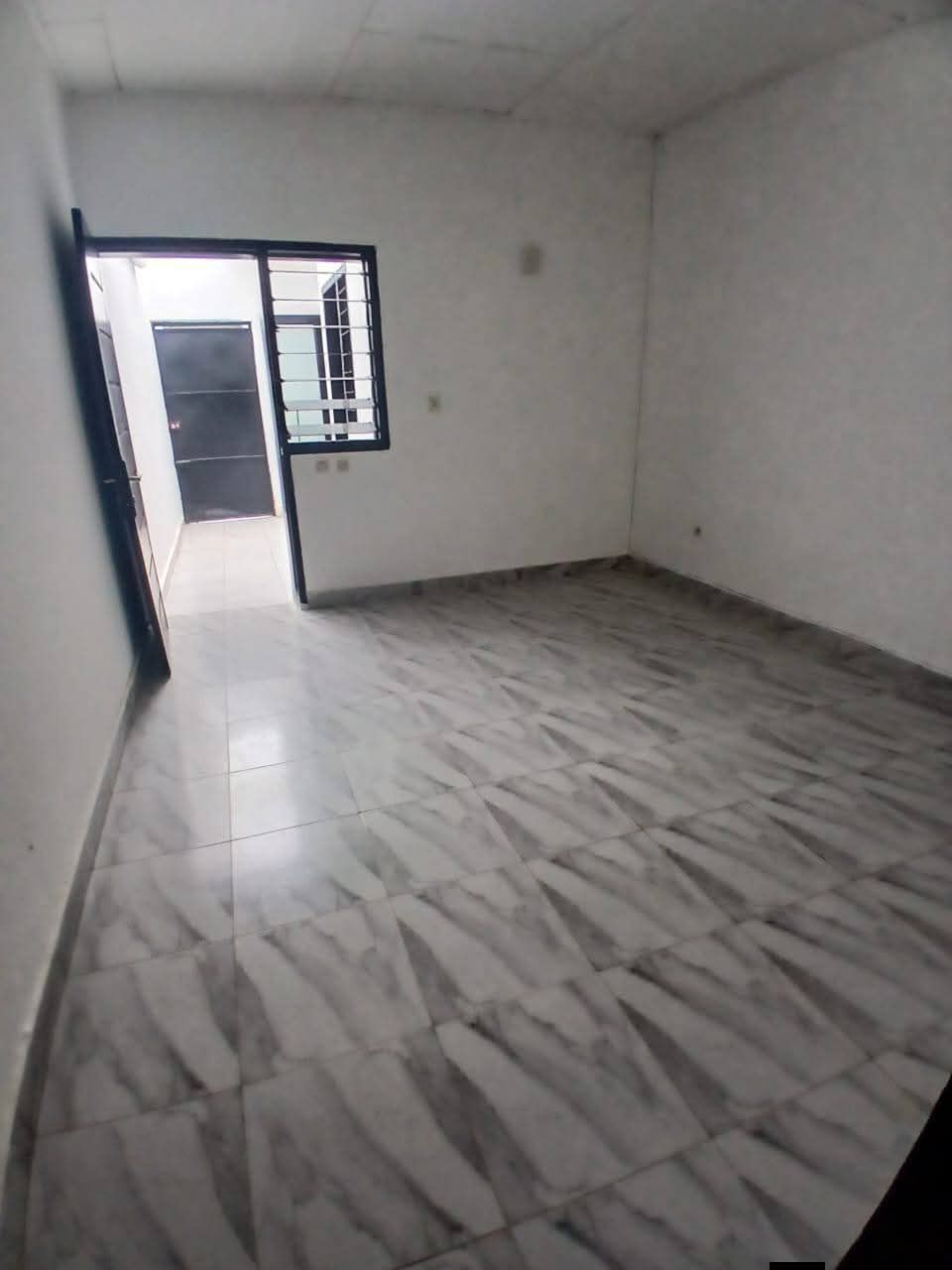 Bel appartement 2 pièces en maison basse