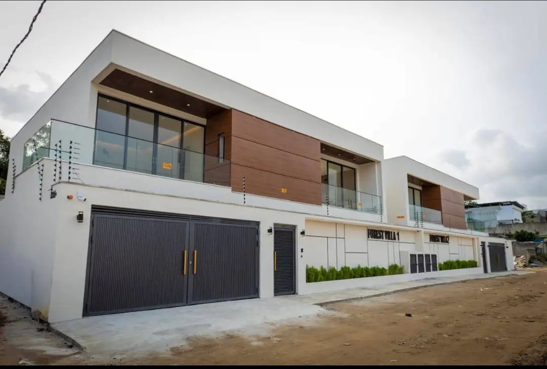 EN VENTE VILLA 7 PIÈCES