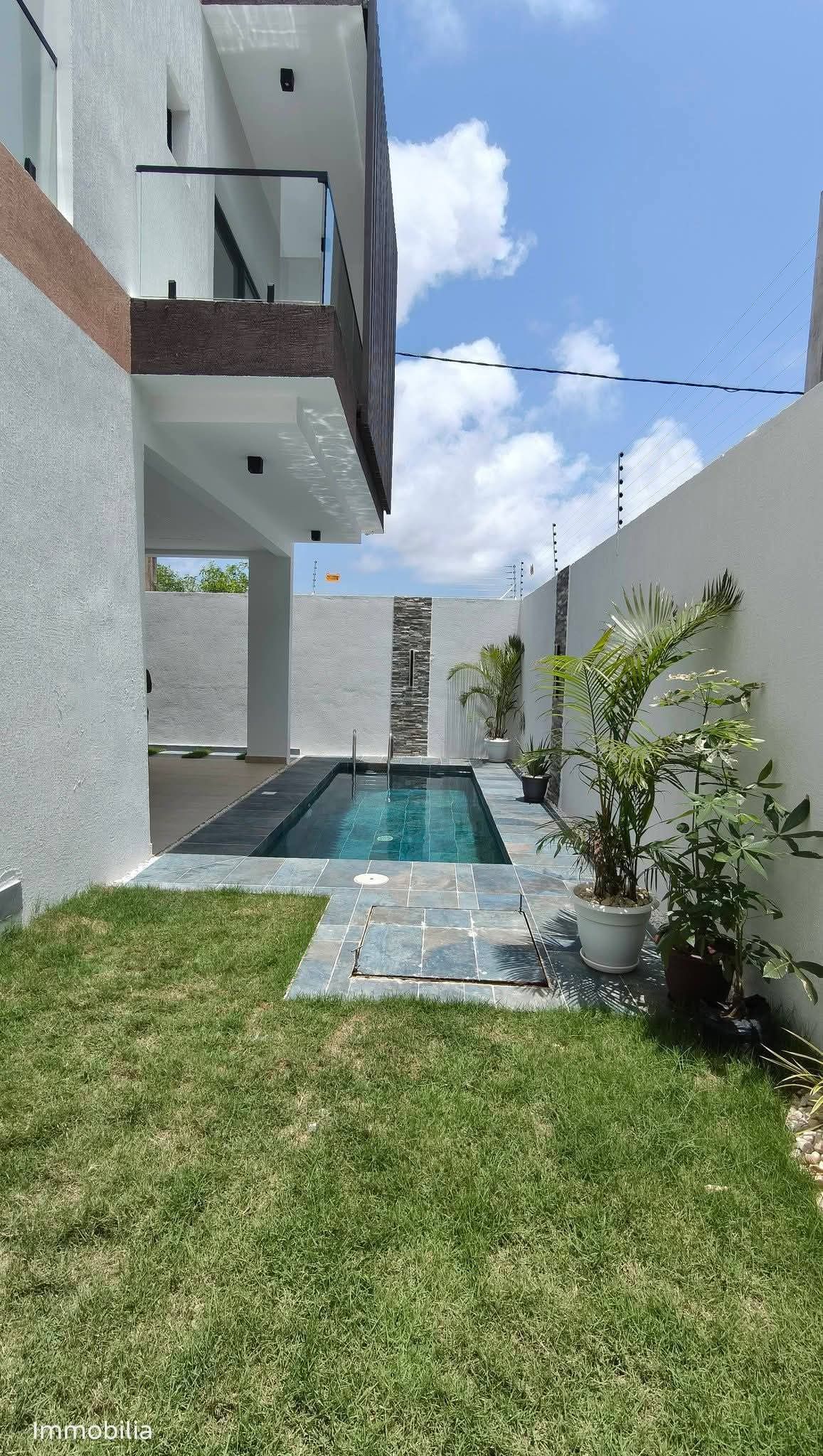 Belle villa duplex en vente
