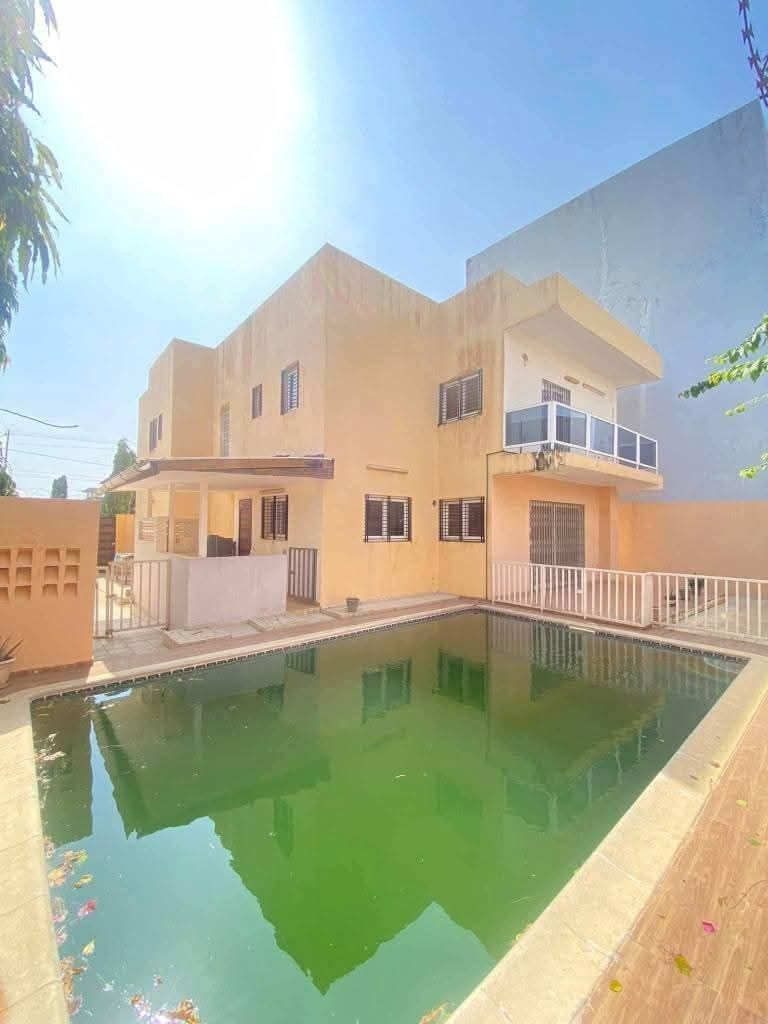Belle villa duplex en vente