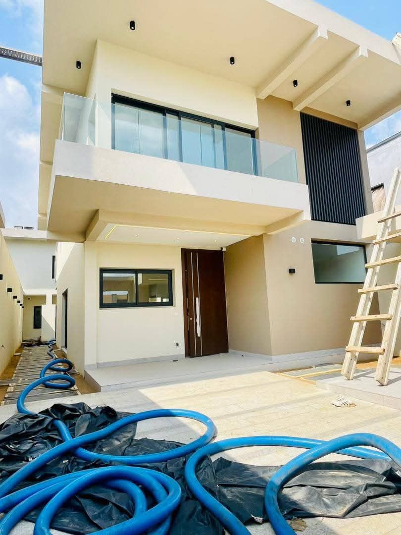 Villa duplex 7 pièces nouvelle construction
