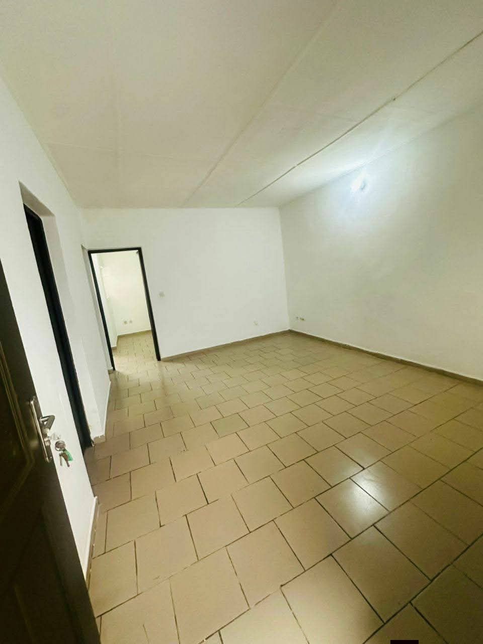 APPARTEMENT 2 PIÈCES EN LOCATION