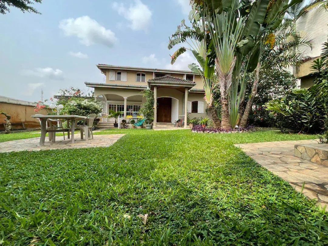 VILLA DUPLEX 7 PIÈCES EN LOCATION