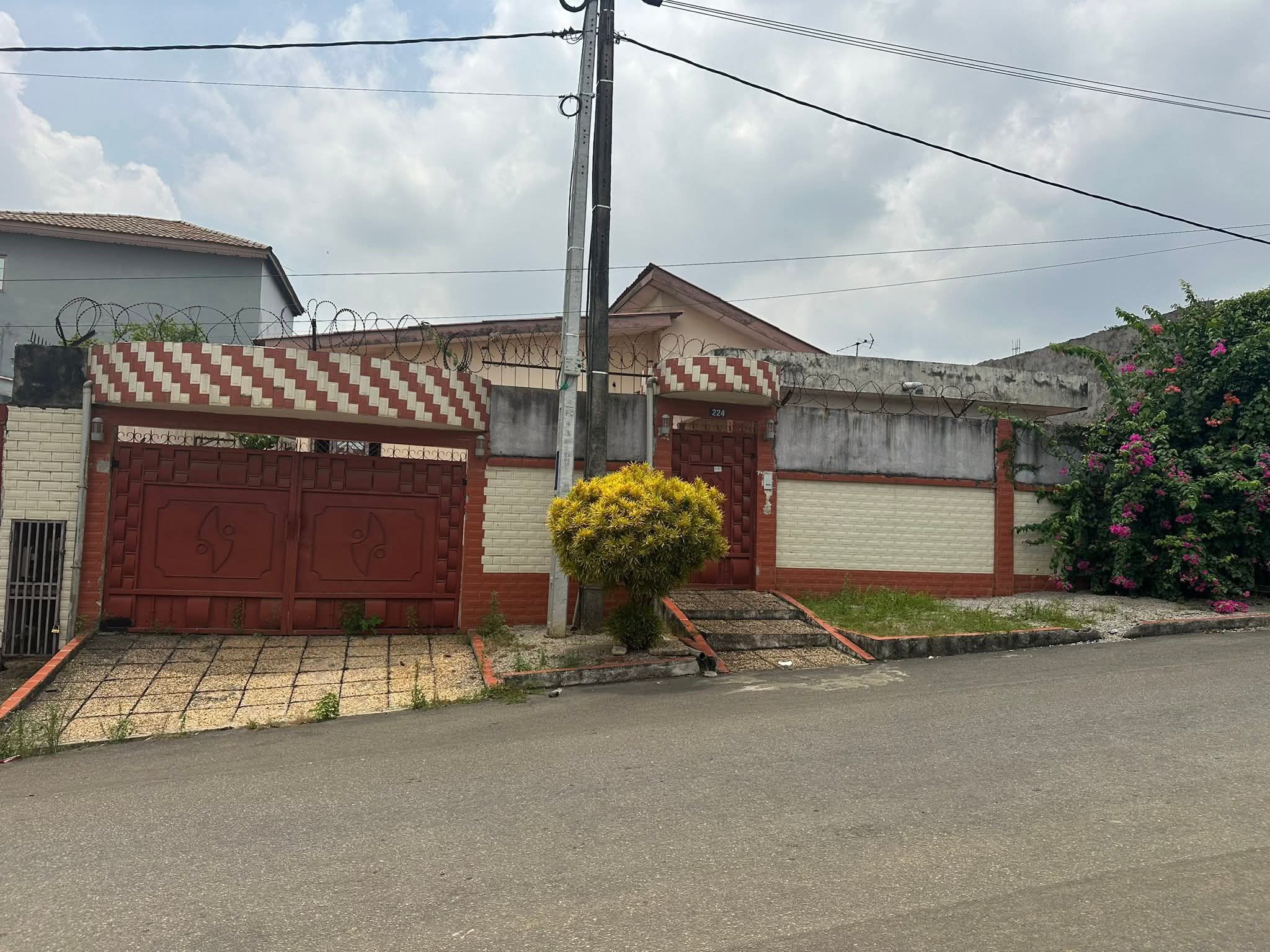 VENTE VILLA BASSE 4 PIÈCES